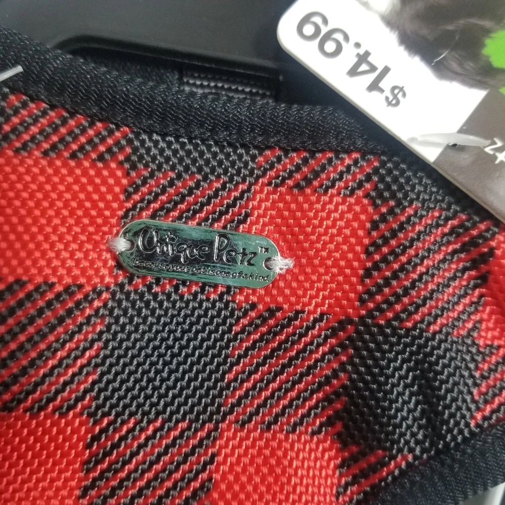 NWT UNIQUE PETZ RED AND BLACK PLAID DOG HARNESS SIZE SMALL